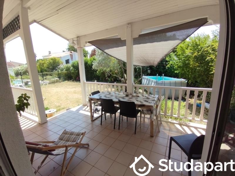 Chambre - 140 m² - 1 pièce