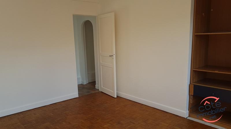 Maison - 99 m² - 5 pièces