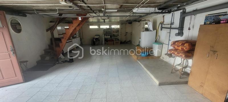 Maison - 140 m² - 7 pièces