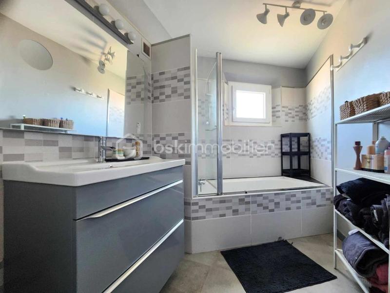 Villa - 105 m² - 4 pièces