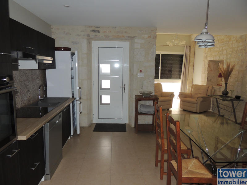 Maison - 250 m² - 7 pièces