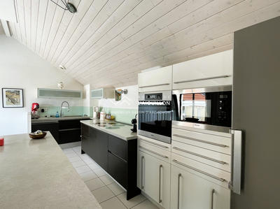 Duplex - 122 m² - 5 pièces