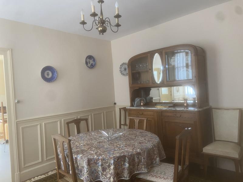 Maison - 100 m² - 8 pièces