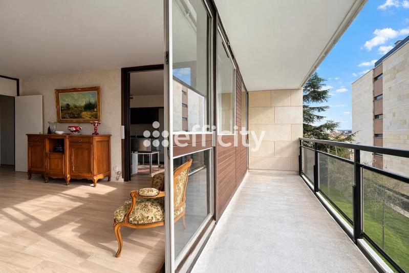 Appartement - 105 m² - 5 pièces