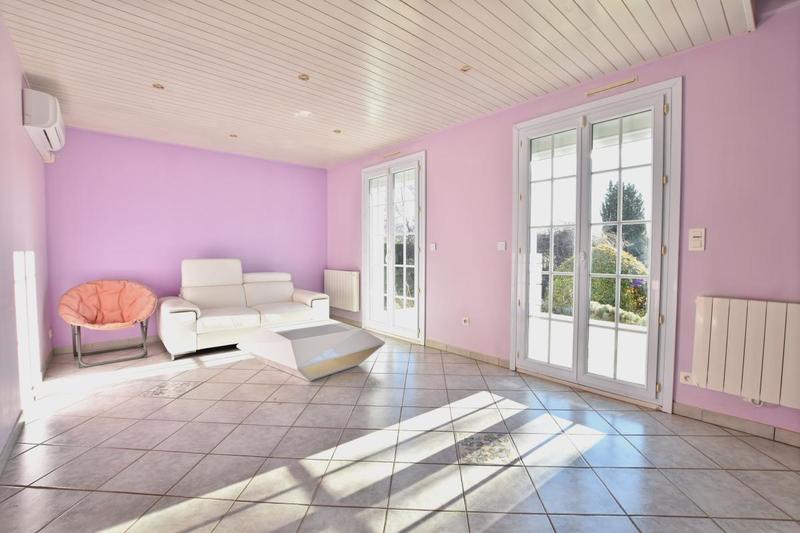 Maison - 180 m² - 6 pièces