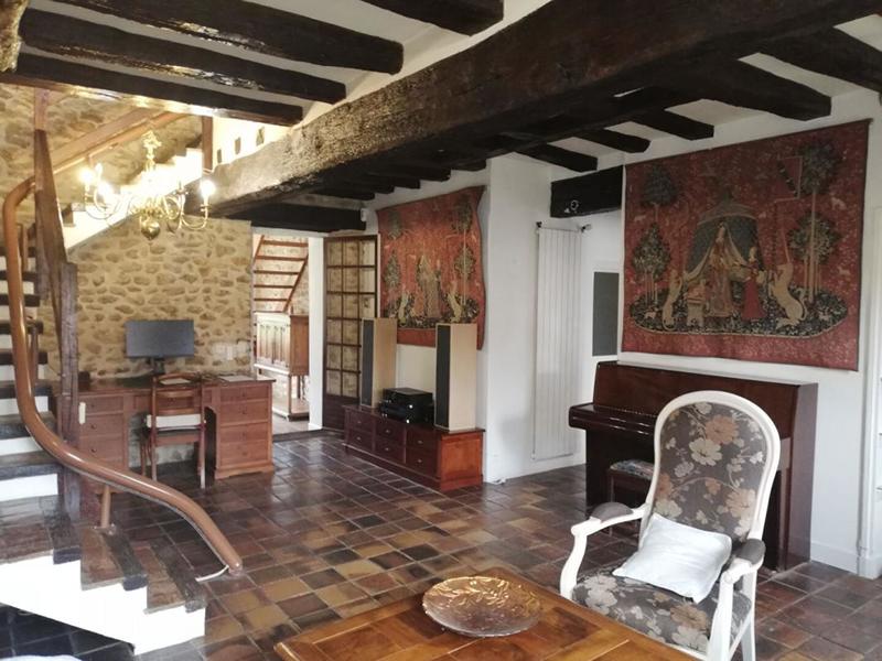 Propriété - 251 m² - 10 pièces