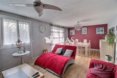 Maison - 99 m² - 4 pièces