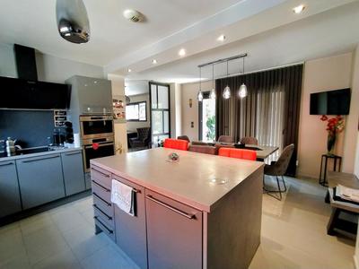 Maison - 113 m² - 5 pièces