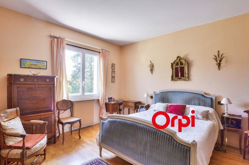 Château - 184 m² - 7 pièces