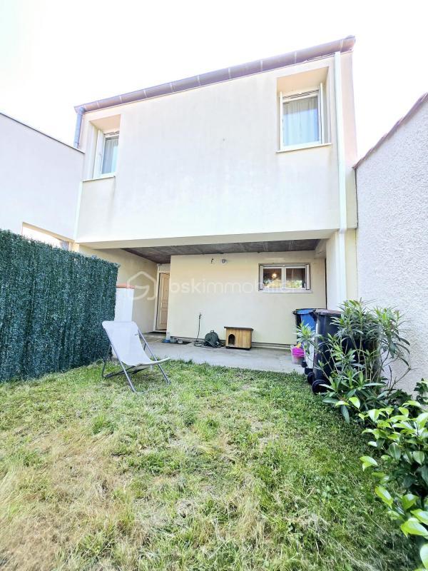 Maison - 91 m² - 5 pièces