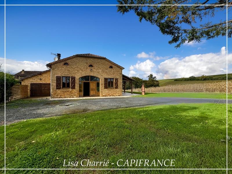 Propriété - 324 m² - 10 pièces