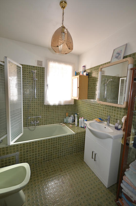 Villa - 100 m² - 3 pièces