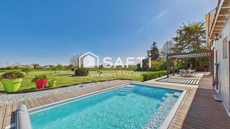 Maison - 265 m² - 8 pièces