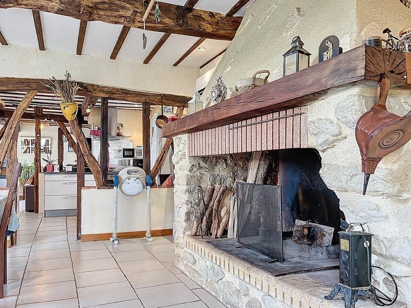 Maison - 270 m² - 12 pièces