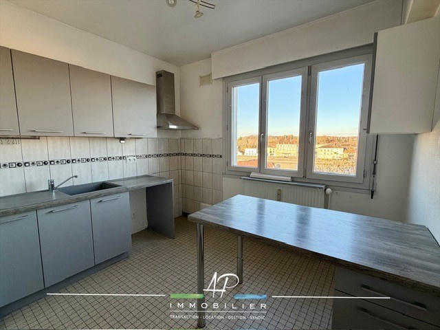 Appartement - 93 m² - 4 pièces