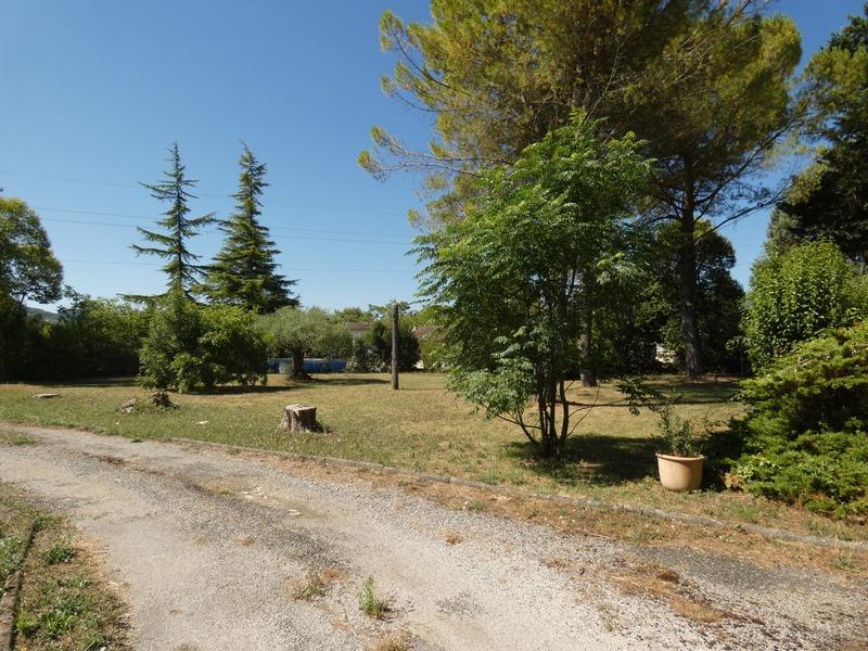 Maison - 238 m² - 11 pièces