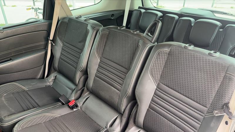 Renault Grand Scénic III 1.2 TCe 130 Energy Bose