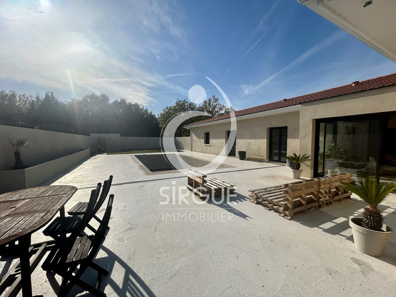 Maison - 190 m² - 5 pièces