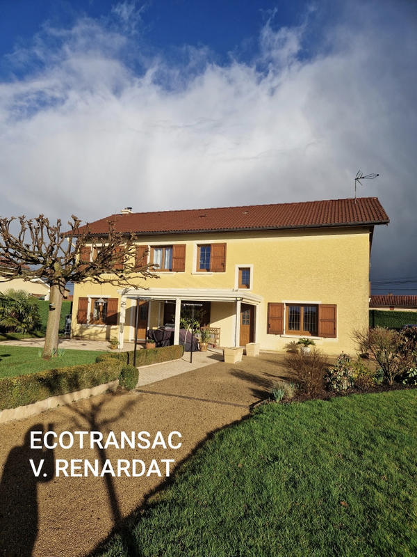 Maison - 121 m² - 7 pièces