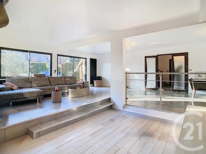 Maison d'architecte - 243 m² - 9 pièces