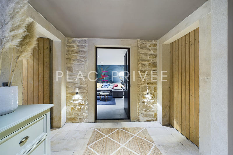 Maison - 272 m² - 10 pièces