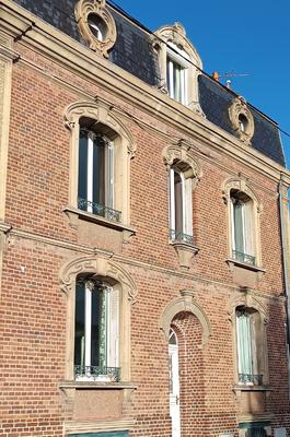 Maison de maîtres - 304 m² - 9 pièces