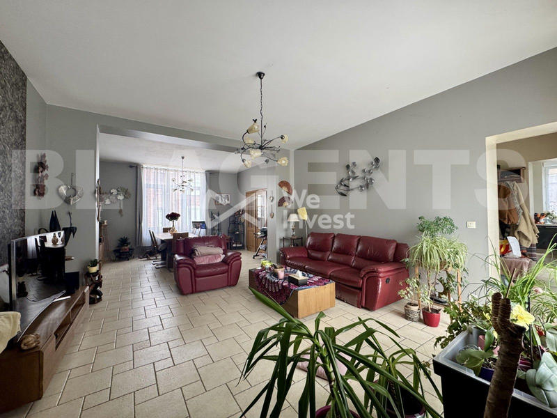 Maison - 192 m² - 5 pièces