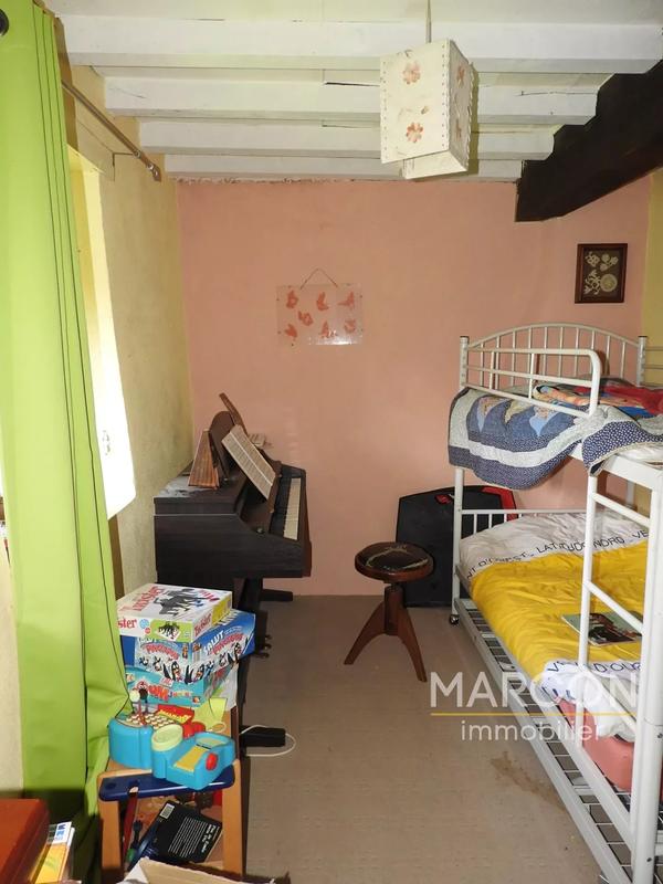 Maison de village - 513 m² - 7 pièces