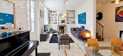 Maison - 200 m² - 8 pièces