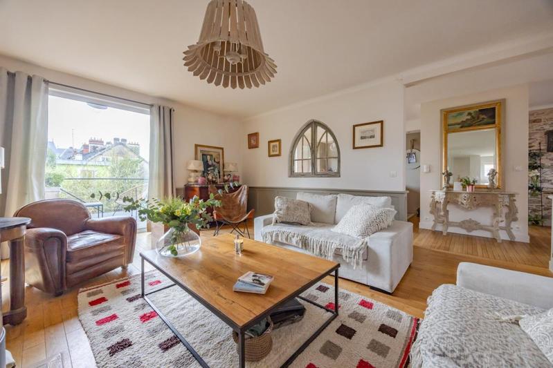 Maison - 170 m² - 6 pièces