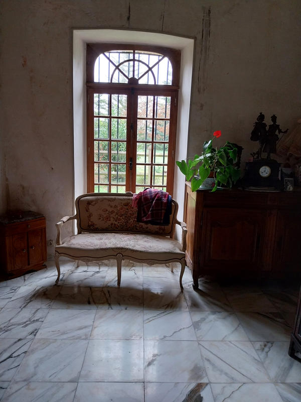 Propriété - 341 m² - 10 pièces