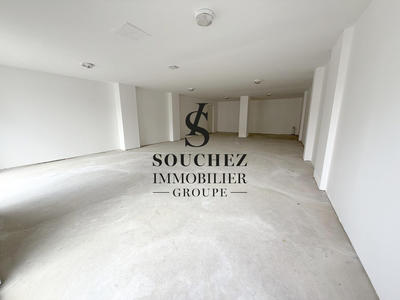 Local commercial - 78 m² - 1 pièce