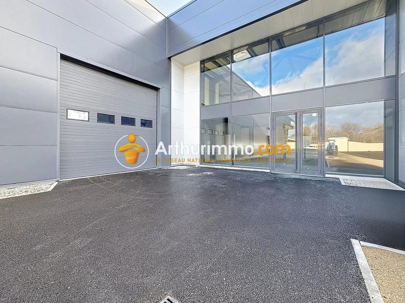 Bureau - 417 m² - 2 pièces