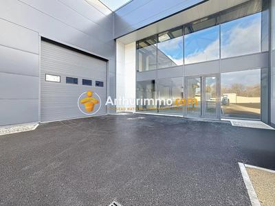 Bureau - 417 m² - 2 pièces