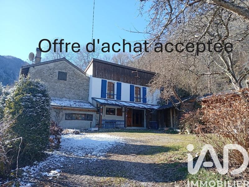 Maison - 107 m² - 6 pièces