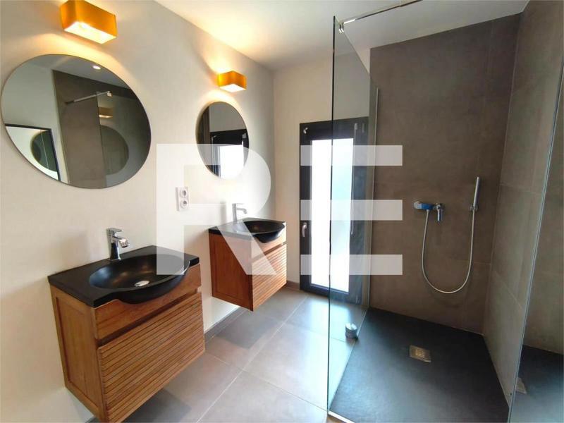 Duplex - 140 m² - 3 pièces