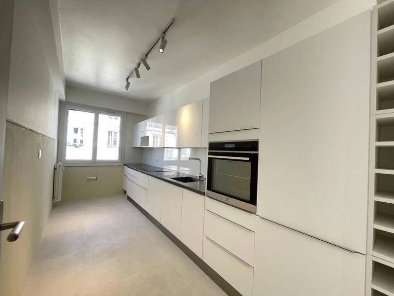 Appartement - 95 m² - 3 pièces