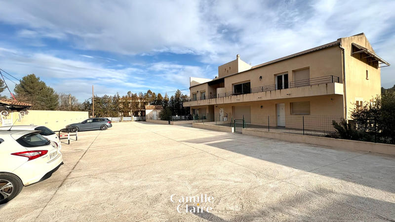 Appartement - 120 m² - 5 pièces