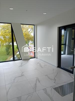 Local commercial - 154 m² - 1 pièce