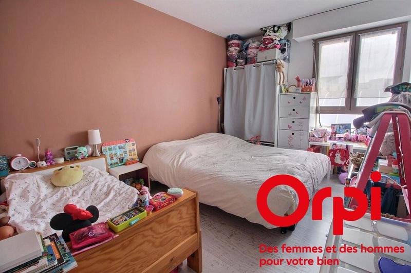 Appartement - 82 m² - 4 pièces