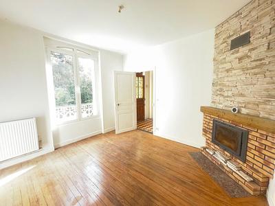 Maison - 91 m² - 5 pièces