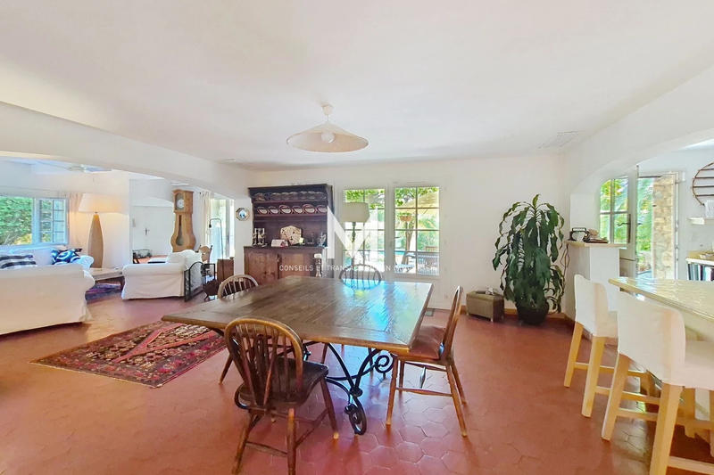 Maison en pierre - 180 m² - 7 pièces