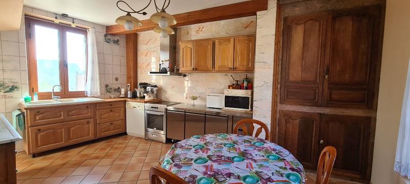 Maison - 279 m² - 6 pièces