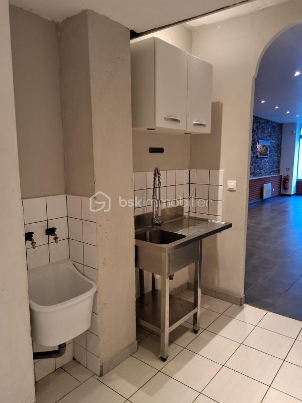 Local commercial - 50 m² - 2 pièces