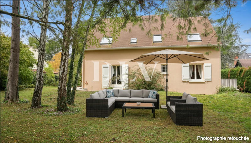 Maison - 194 m² - 6 pièces