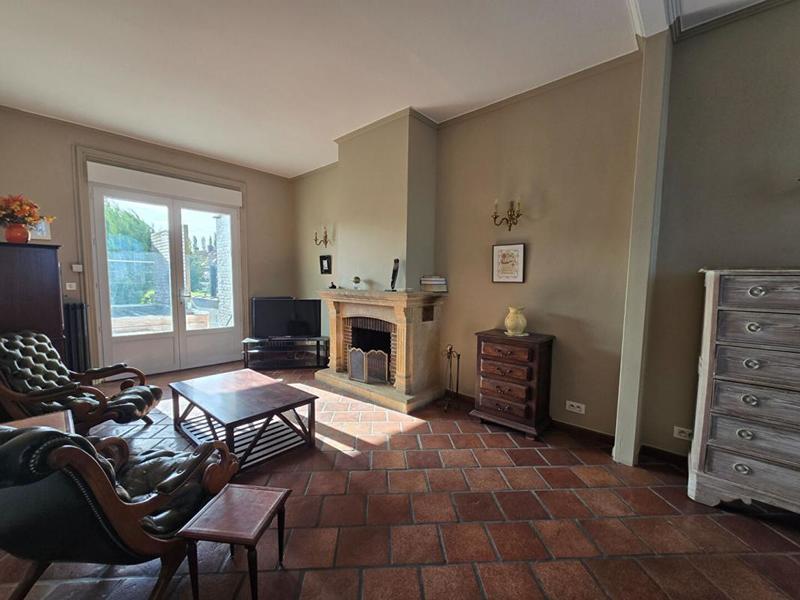 Maison - 165 m² - 9 pièces