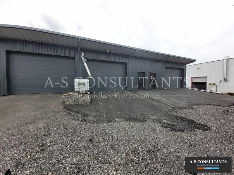 Local d'activité / Entrepôt - 200 m²