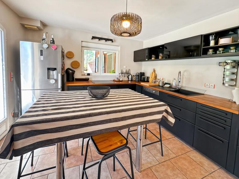 Maison - 193 m² - 6 pièces