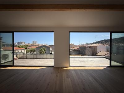 Appartement - 133 m² - 5 pièces