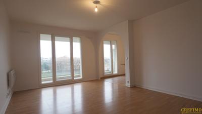 Appartement - 83 m² - 4 pièces
